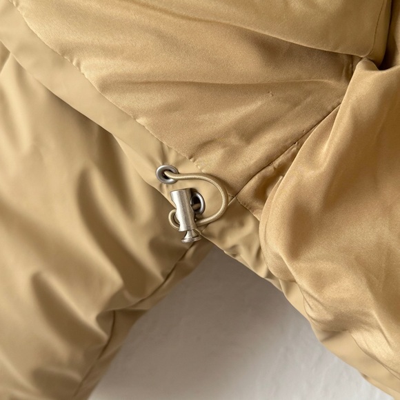 Zara Women Cropped Oversized Hooded Puffer Jacket in Tan - Picture 11 of 16